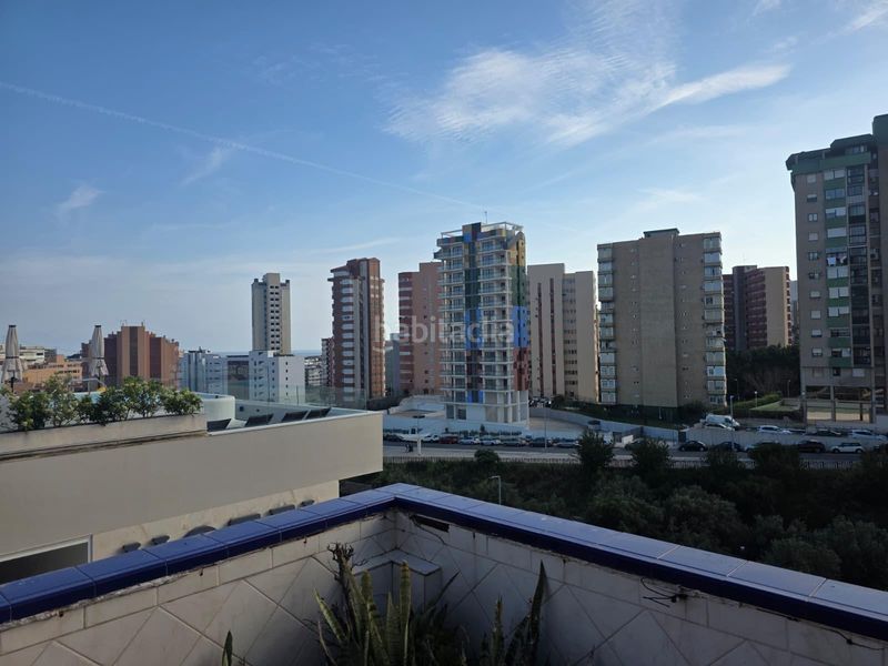 Foto fe1236d8-a0b8-4095-a061-6cb3a8c9d632. Ático  duplex en parque foietes poniente en Colonia Madrid Benidorm