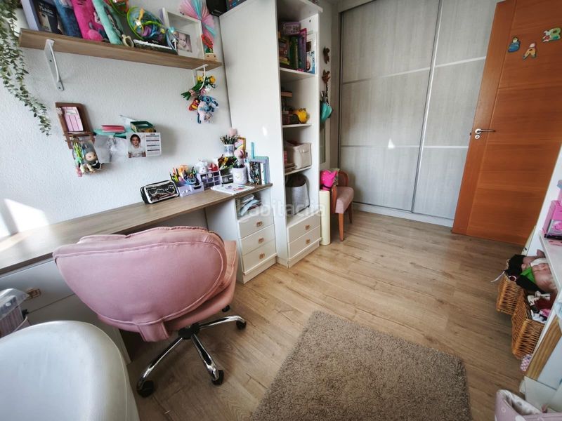 Foto 4bea52e3-ce83-457b-bfec-8557c4e6c25e. Duplex with parking pool in Playa Poniente Benidorm