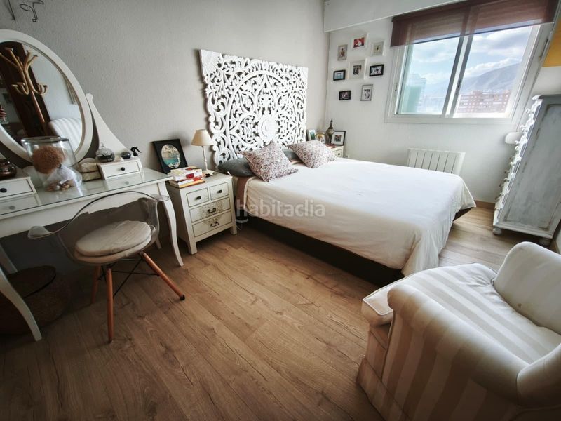 Foto 598594eb-8933-4fe2-94d5-2e9deaf9ca3e. Duplex with parking pool in Playa Poniente Benidorm