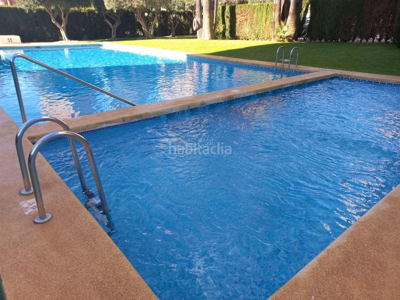 Foto c8e84f23-b445-47c4-a4d3-d15425fd0635. Flat with parking pool in Levante Alto Benidorm
