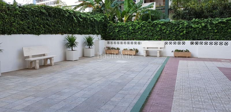 Foto 61061d49-fbfd-4a3e-aafb-119923d78e75. Estudi amb aparcament piscina a Playa Levante Benidorm
