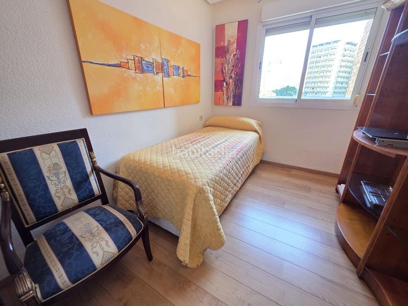 Foto ac1191d4-fa75-40a1-bd28-f9f553ae8172. Pis amb piscina a Levante Alto Benidorm