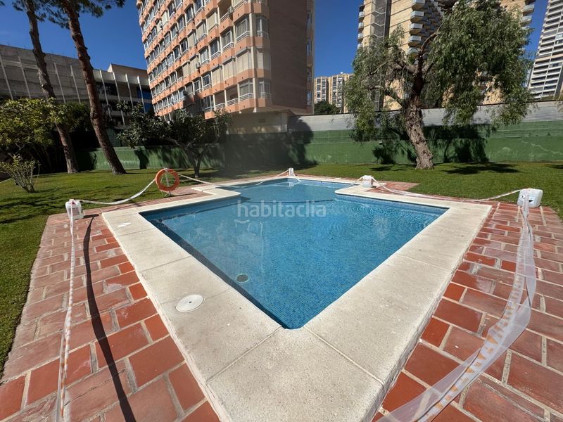 Foto 5f4db30a-eecf-4968-a05e-1fc4ae578b9d. Pis amb aparcament piscina a Levante Alto Benidorm