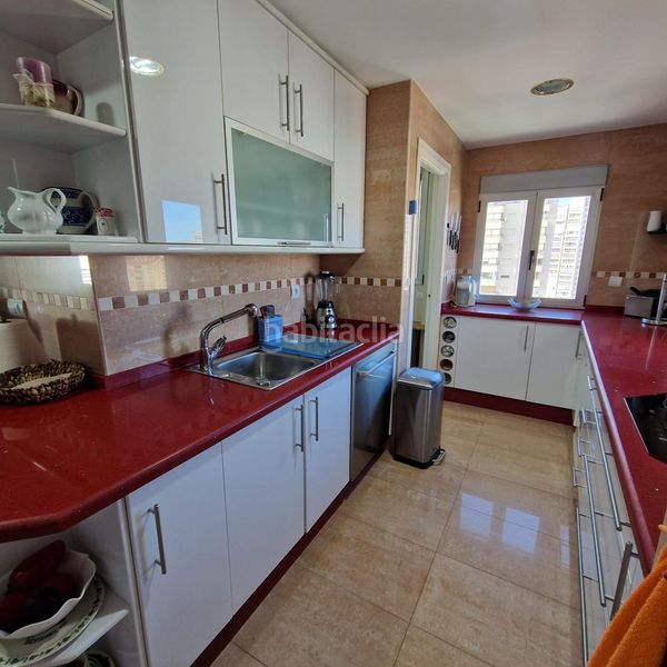 Foto 206e9c46-862f-4b84-a8d8-a323b20992c3. Flat with heating parking pool in Playa Levante Benidorm
