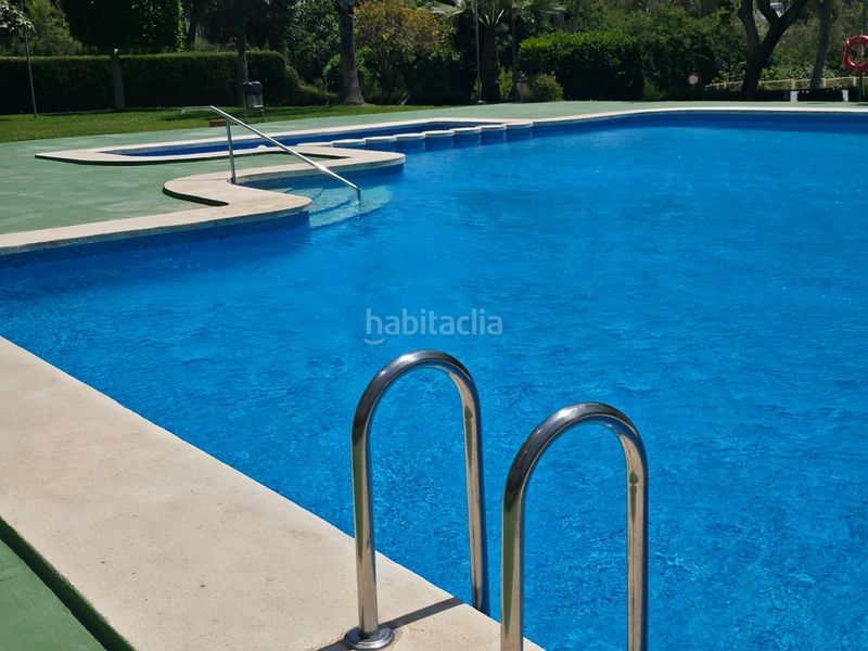 Foto 74e1536a-5f6a-4ad7-b27e-81cbeee45176. Pis amb aparcament piscina a Levante Alto Benidorm
