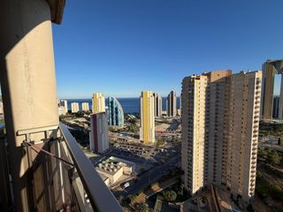 Flat in Via Parque. Espléndido piso en benidorm  zona via parque por 340,000
