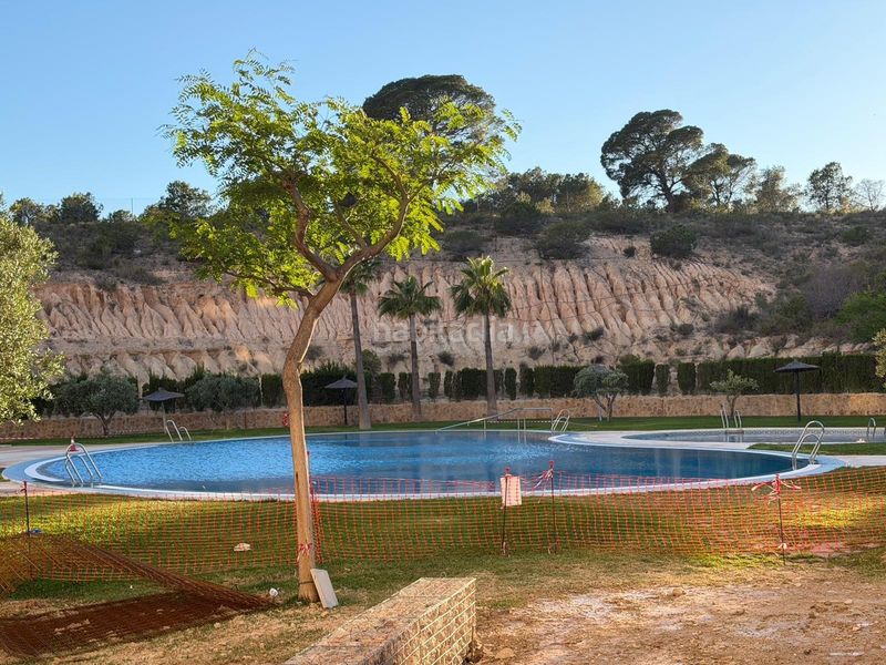 Foto 204c5e66-8036-4e20-83f0-7b0563e544c9. Pis amb aparcament piscina a Via Parque Benidorm