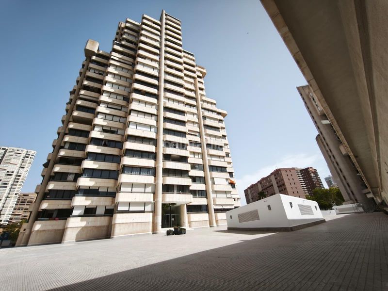 Foto db2f1843-705b-45bf-8166-8b028a2c9aa7. Pis amb calefacció piscina a Levante Alto Benidorm