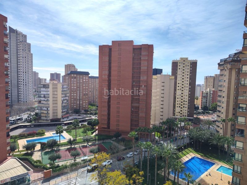 Foto dba42fa1-e5e9-492b-b59d-45c51fad0b74. Pis amb calefacció piscina a Levante Alto Benidorm