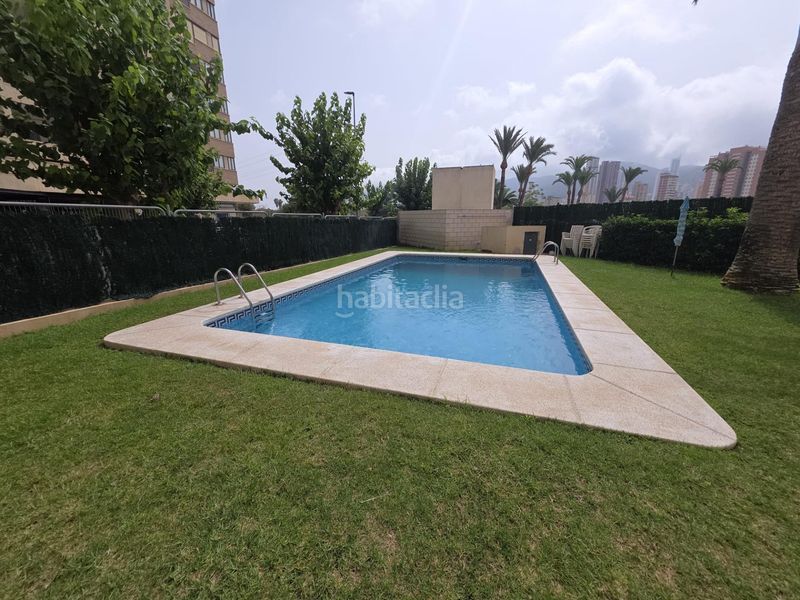 Foto a2295122-1be4-4cef-bbd2-5d635bc0016f. Pis amb aparcament piscina a Levante Alto Benidorm