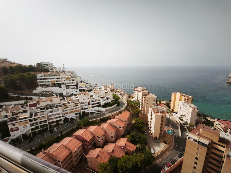 Foto a85ddd5a-9290-43c7-8471-7c68efbc160e. Àtic amb piscina a Playa Poniente Benidorm