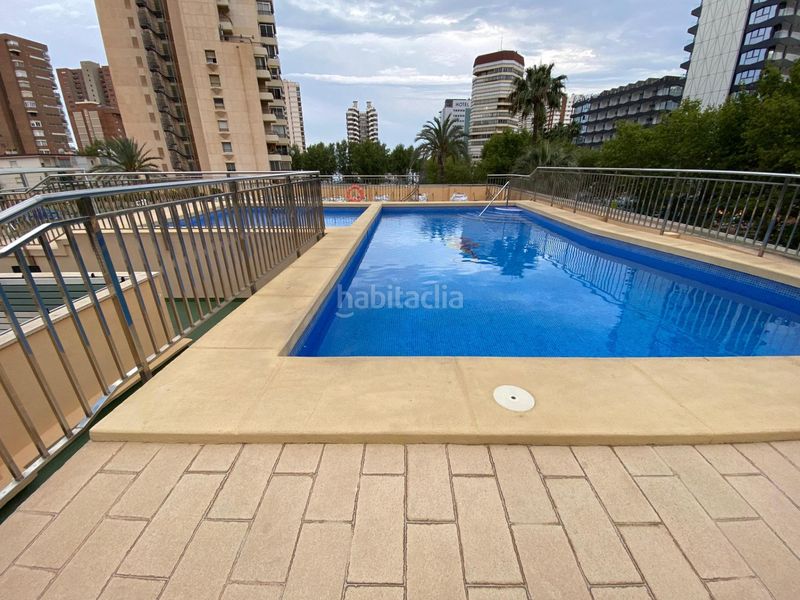 Foto b75923ae-ea2d-4985-a3f3-c5bd351d6a7d. Pis amb calefacció aparcament piscina a Playa Levante Benidorm