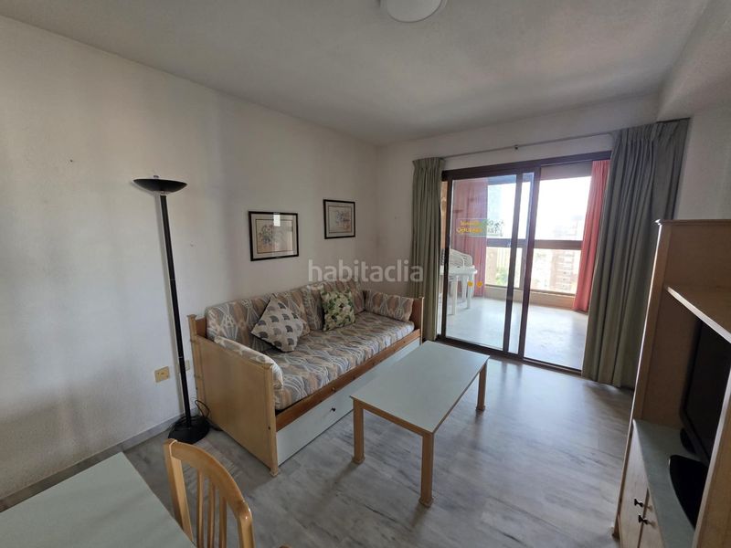 Foto 9a4273d9-9c19-415e-b21b-f5b0a1e88f27. Pis amb calefacció aparcament piscina a Levante Alto Benidorm