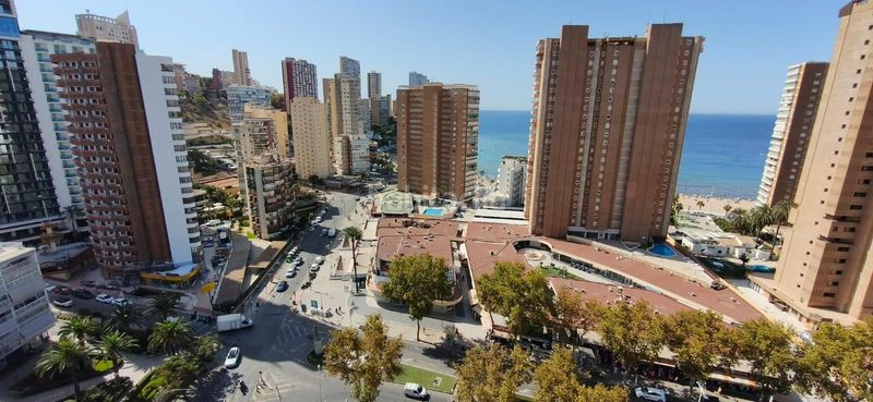 Foto 05df51c6-c315-4579-b940-fd388d38129e. Pis amb aparcament piscina a Playa Levante Benidorm
