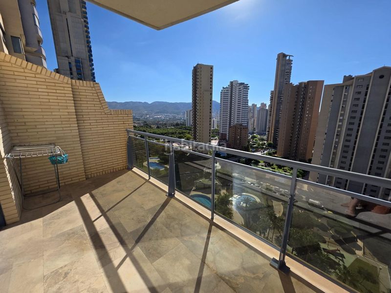Foto 8df1e3ea-bffc-42c6-bcdd-8a56e14efd97. Pis amb calefacció aparcament piscina a Juzgados - Plaza de Toros Benidorm