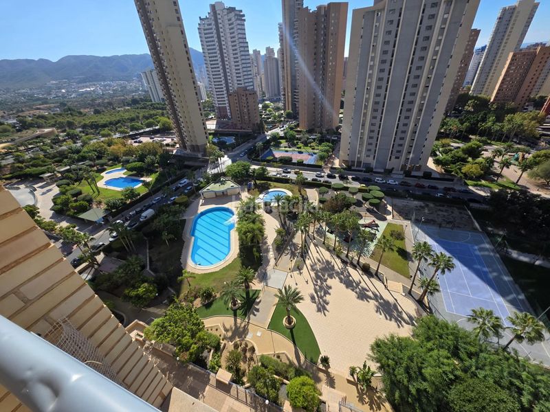 Foto ae2bddd9-2041-4295-aa3e-a09a5b57dcf5. Pis amb calefacció aparcament piscina a Juzgados - Plaza de Toros Benidorm