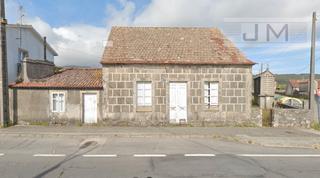 Casa a Lugar gandara 30. Casa con terreno para restaurar en oleiros