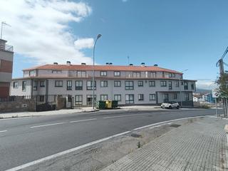 Appartement à Avenida 9 de agosto 94. Se vende apartamento seminuevo en ribeira