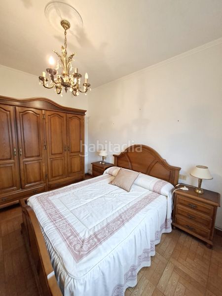 Foto 557de5a3-2a49-416b-8ff8-0a08502f93f7. Casa aparellada a santa uxía de Ribeira Ribeira