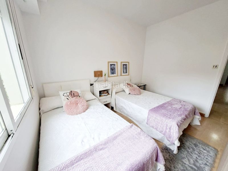 Foto 15a81834-3ca4-4810-a870-9d1032f288d0. Pis a santa uxía de Ribeira Ribeira