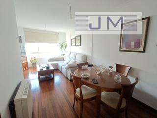 Appartamento in Santa Uxía de Ribeira. Piso en perfecto estado en abesadas