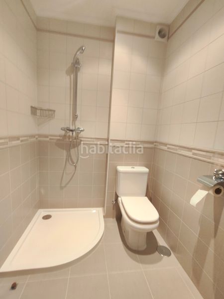 Foto a8f89dd2-4af4-45a8-9597-c85ec9c16e53. Casa a Castiñeiras Ribeira