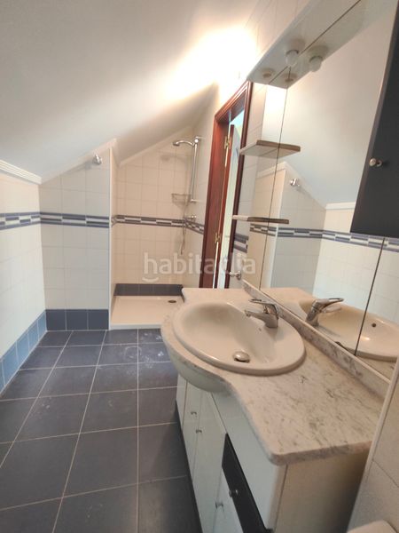 Foto e234a98c-5683-49ea-a720-1da76e99637c. Casa a Castiñeiras Ribeira