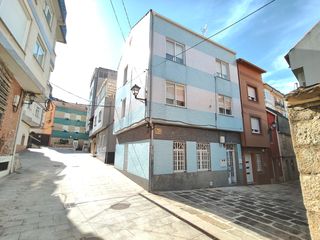 Maison  Rúa santa uxía. Se vende casa de cuatro plantas en el centro de riebira