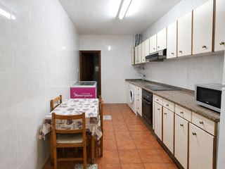 Casa a schiera in Santa Uxía de Ribeira. Se vende casa de piedra en ribeira