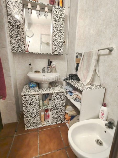 Foto ad504462-6818-4e21-89ab-eb65775e272a. Casa adossada a santa uxía de Ribeira Ribeira