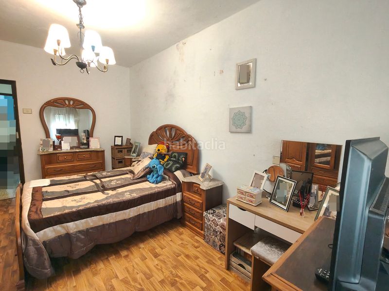Foto fd1566e4-c03b-47b5-884d-e8766824f20b. Casa adossada a santa uxía de Ribeira Ribeira