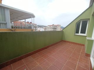 Flat  Rúa santa uxía. Se vende piso con amplia terraza en el centro de ribeira