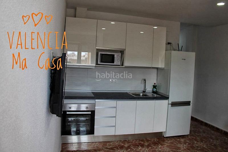 Foto 1811cac7-9a3e-41d2-b3c8-cda8105420a7. Alquiler piso en El Cabanyal-El Canyamelar Valencia