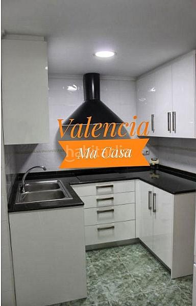 Foto eb4fddc0-5418-4397-a20a-d59790c0f27f. Rent flat with heating in Aiora Valencia