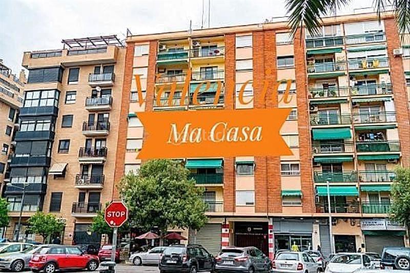 Foto 40b73c33-6e11-4d7d-a9b3-cd8f95cae5d2. Lloguer pis amb calefacció a L´Illa Perduda Valencia