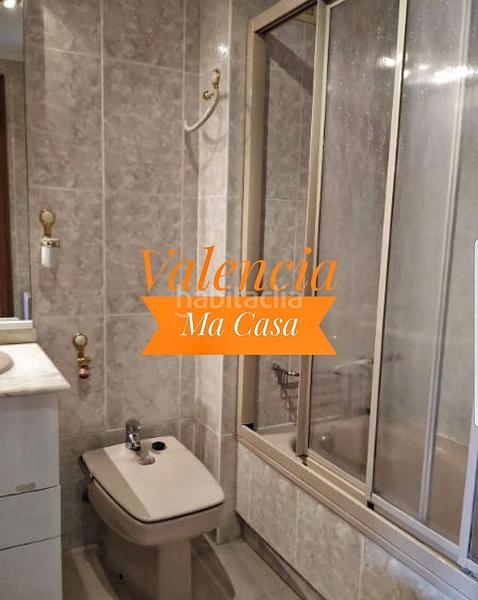 Foto ca7d3b8a-b49b-417f-b283-baa40304bd55. Rent flat with heating parking in Barrio de Patraix Valencia