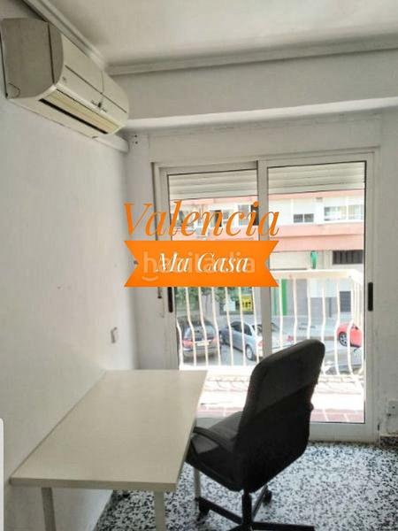 Foto 852796fc-a9db-493d-8d77-8c0fb61e2ae5. Miete etagenwohnung mit heizung parking in La Bega Baixa - Plaza Xúquer Valencia