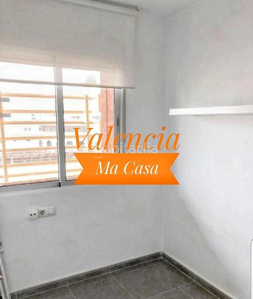 Foto f329e993-da30-4541-81ce-7a08fdf97746. Location appartement avec parking dans Jaume Roig Valencia