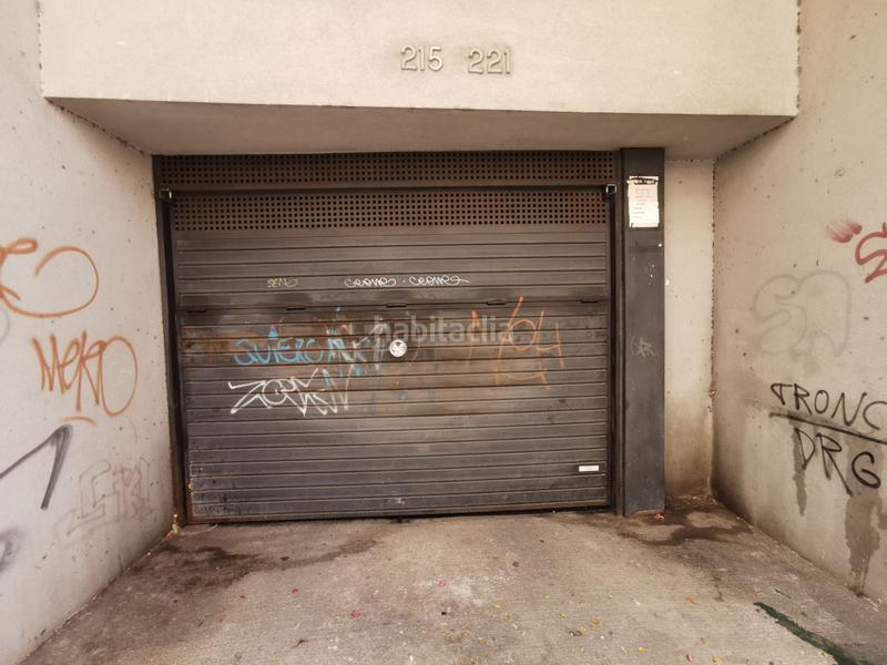 Foto ec1d5350-cca8-4184-8d7a-0ef503e26dc8. Autoparkplatz in carrer de cervantes 215 in Gorg Badalona