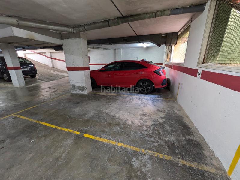 Foto 5a8ec3ae-60f9-4eeb-b534-2f2b79c8d194. Parking coche en carrer de ponent 85 plaza cómoda para coche pequeño en Badalona