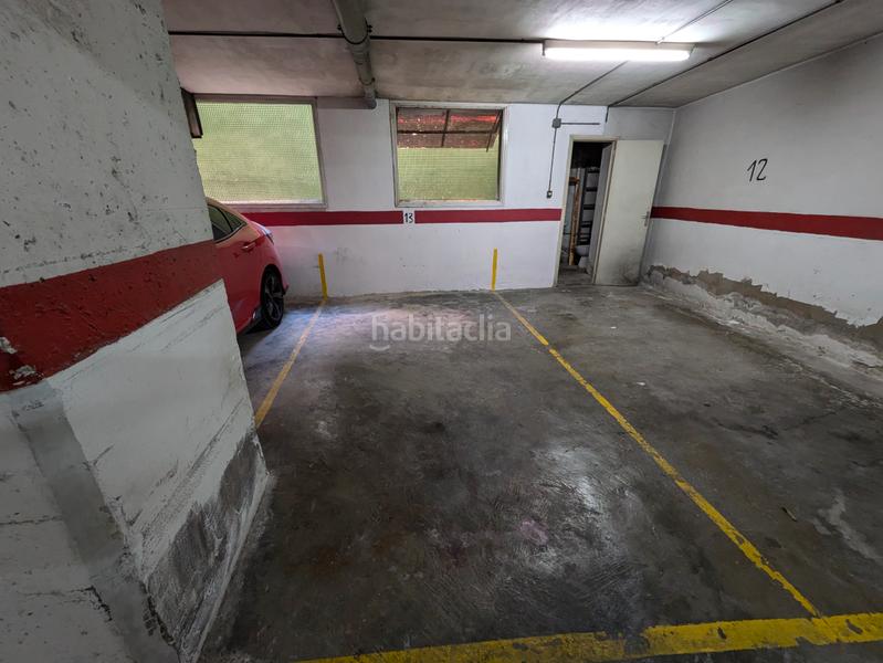 Foto a8bffc96-28c3-4217-942a-4eeebad49262. Parking coche en carrer de ponent 85 plaza cómoda para coche pequeño en Badalona