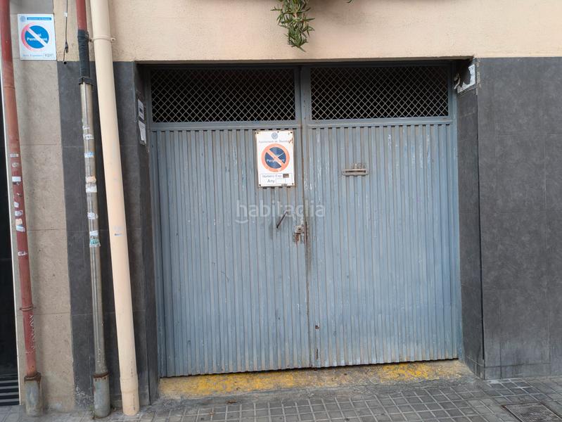 Foto afe4bf91-88f8-4943-b78e-d8118c03dbaa. Parking coche en carrer de ponent 85 plaza cómoda para coche pequeño en Badalona