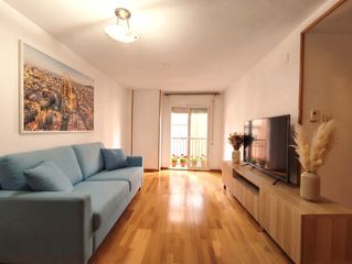 Appartement  Carrer del ter. Cómodo piso seminuevo en el clot