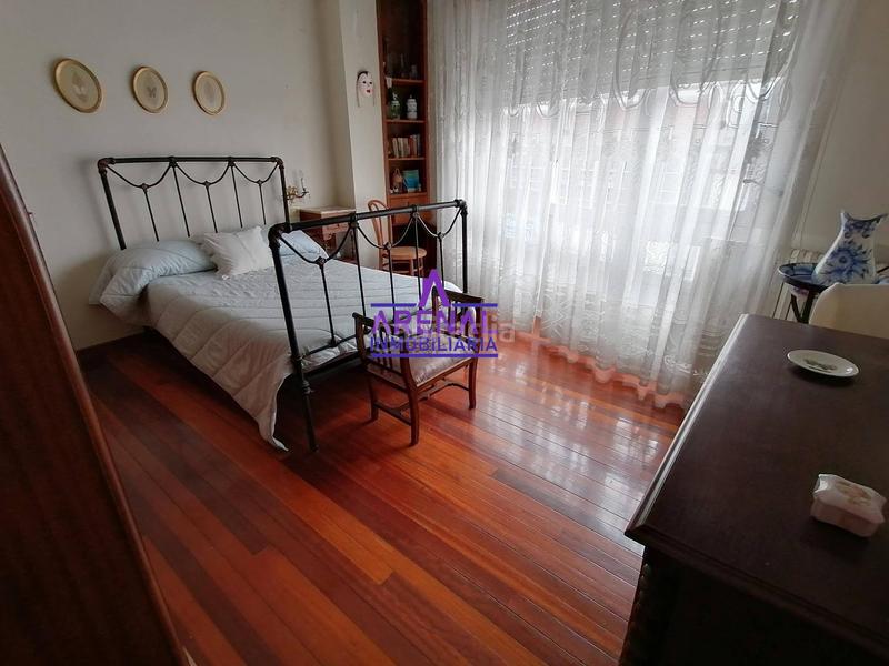 Foto 973b4a40-2a0c-4141-b874-25b8d8b525e1. Casa adosada casa céntrica con vistas y terraza en Pobra do Caramiñal (A)