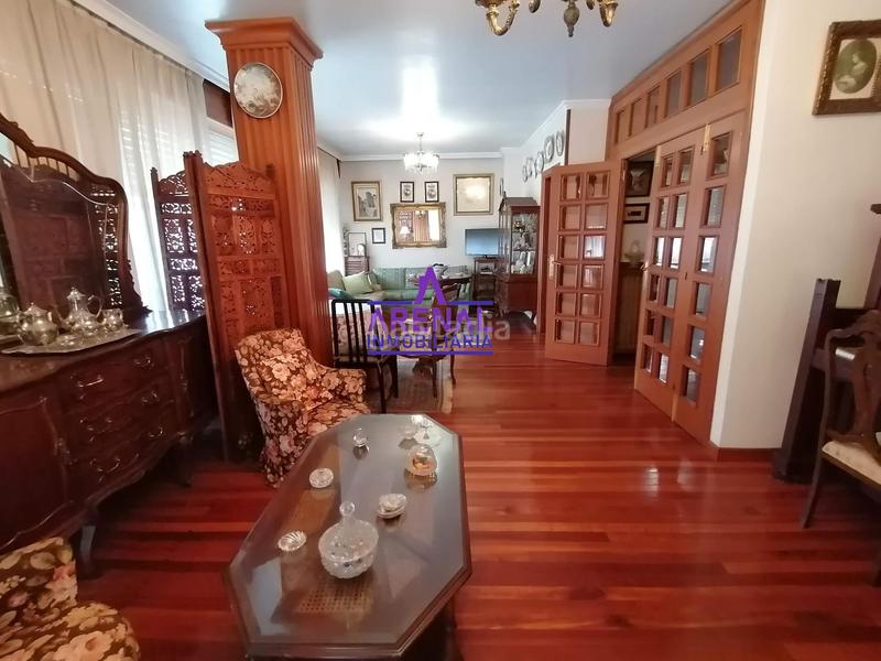 Foto c37c1c3a-13c5-4e3e-aa5d-551884c43d18. Casa adosada casa céntrica con vistas y terraza en Pobra do Caramiñal (A)