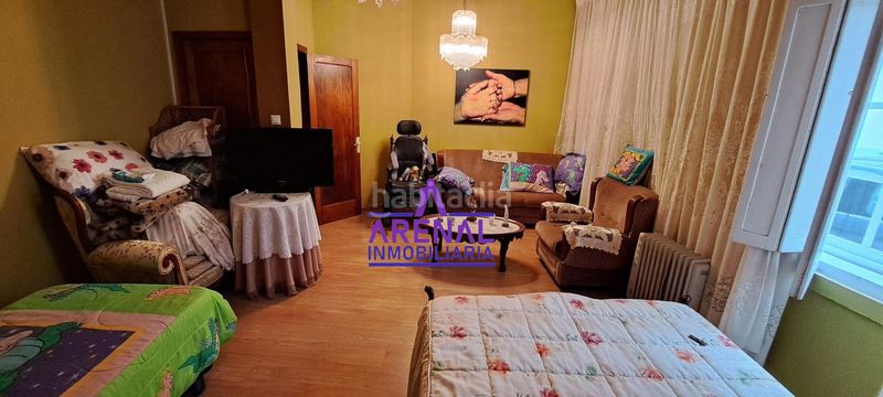 Foto c18ebcc1-66d4-4a5e-9550-b9582acbd427. Casa a Pobra do Caramiñal (A)