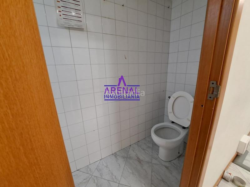 Foto 740f46ff-2016-49cc-ade2-c155a7e76485. Miete büro in Pobra do Caramiñal (A)