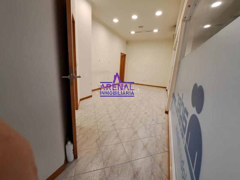 Foto af2ad617-04df-4d98-9cfa-ddcdbfab5aab. Miete büro in Pobra do Caramiñal (A)