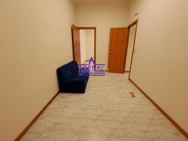 Foto c74cf150-fe6a-44c8-9732-a6fe4493d847. Miete büro in Pobra do Caramiñal (A)