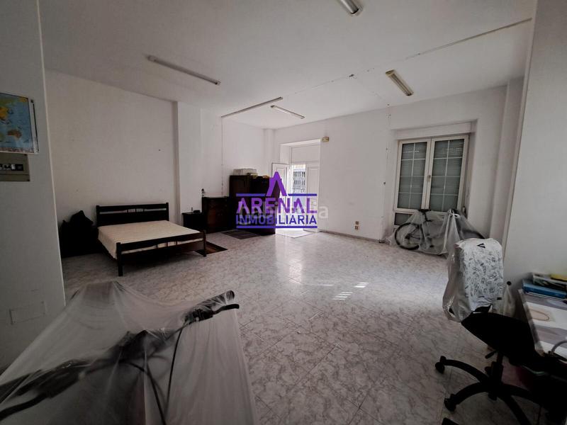 Foto acb38530-8ecf-4826-8554-0c21a9f005ce. Miete büro in Pobra do Caramiñal (A)